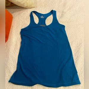 Road runner dri-fit tank